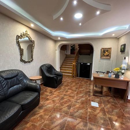 Hotel Medea Tbilisi Esterno foto