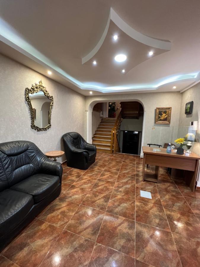 Hotel Medea Tbilisi Esterno foto